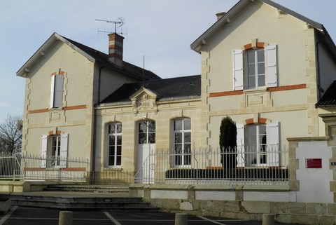La Mairie de Saint Laurs