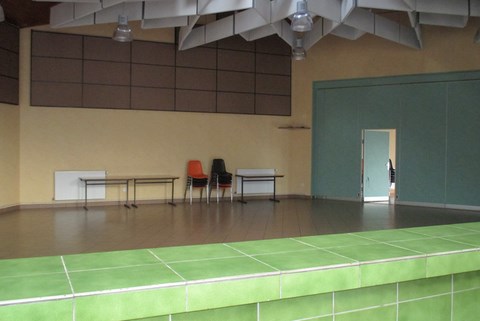 grande salle vue derriere le bar